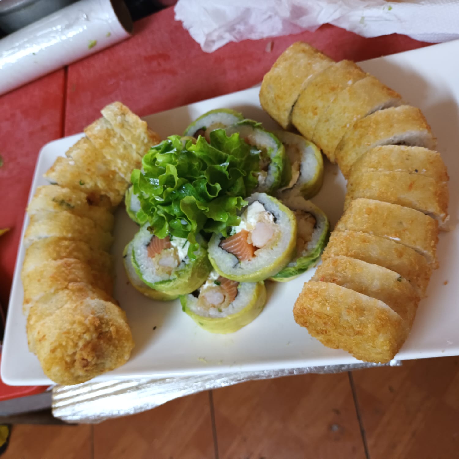 Hot Rolls Palta Salmón Queso Crema 1